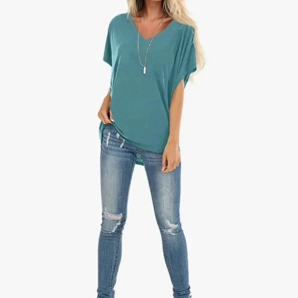 NEW V-Neck Top - Picture 5 of 10